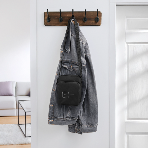 Large Crossbody Hip Bag - black